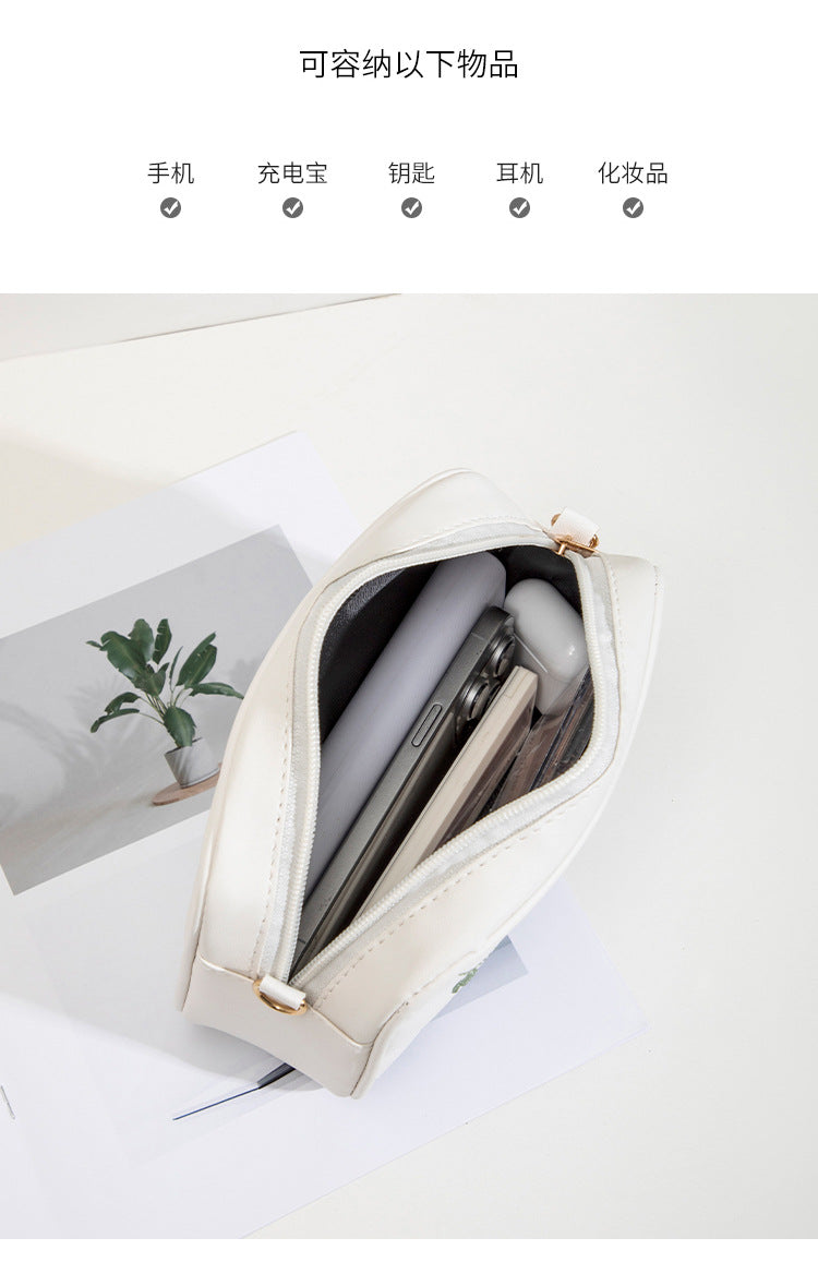 2024 New Embroidered Shoulder Bag Women's Bag Summer Fresh and Cute Flower Crossbody Bag Butterfly Decorative Camera Bag