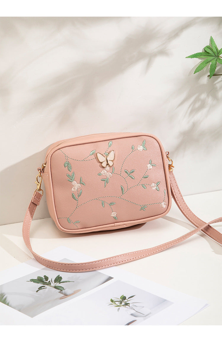 2024 New Embroidered Shoulder Bag Women's Bag Summer Fresh and Cute Flower Crossbody Bag Butterfly Decorative Camera Bag