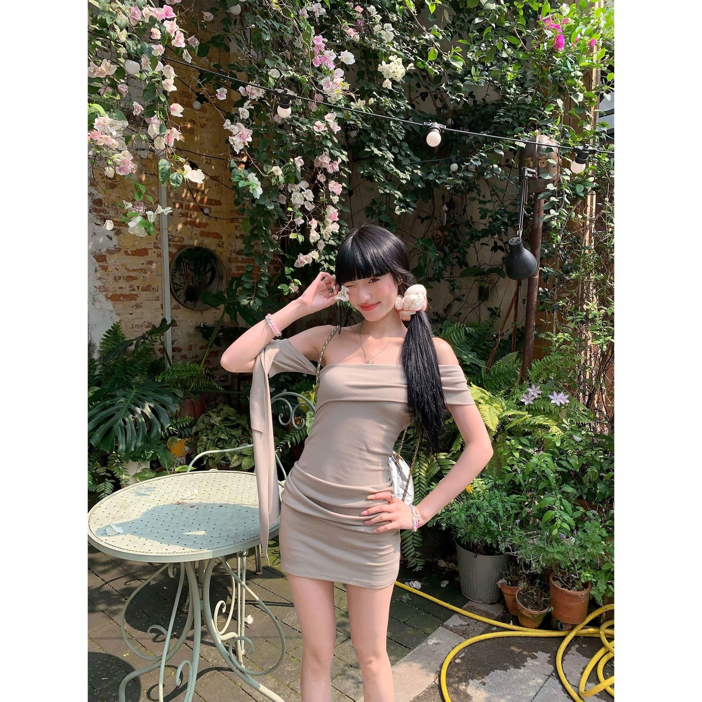 Women’s Elegant Black Off-Shoulder Bodycon Dress