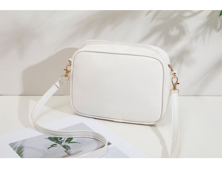 2024 New Embroidered Shoulder Bag Women's Bag Summer Fresh and Cute Flower Crossbody Bag Butterfly Decorative Camera Bag