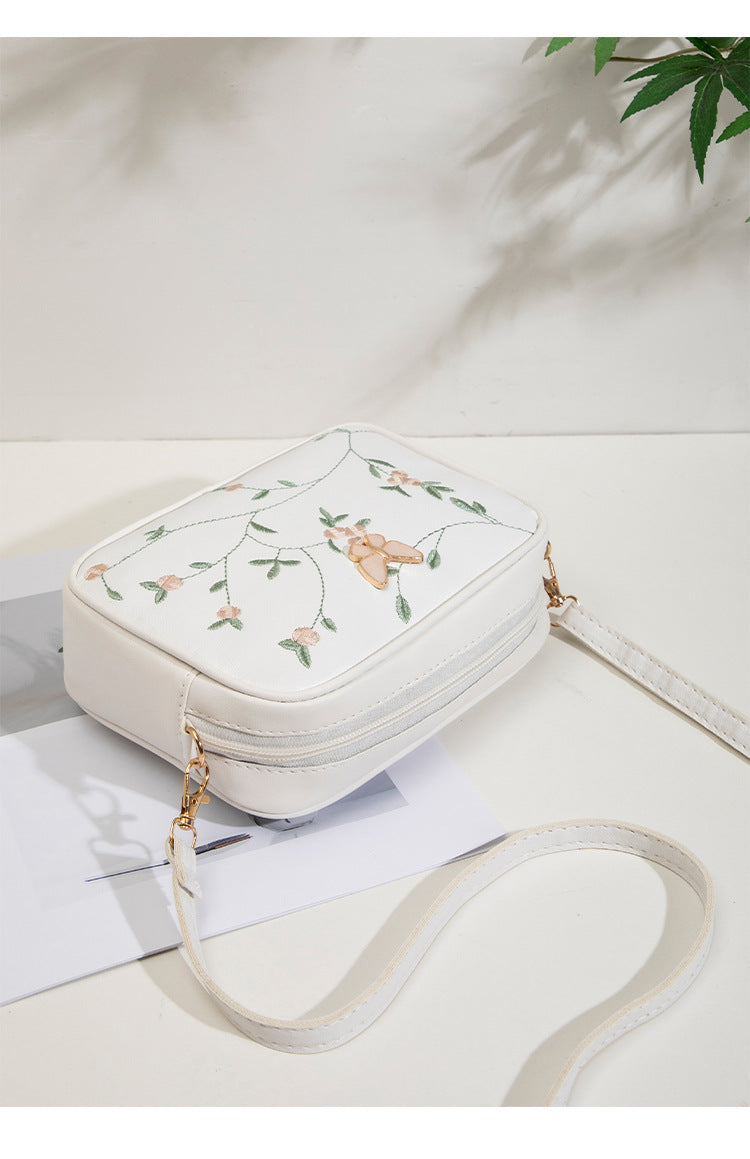 2024 New Embroidered Shoulder Bag Women's Bag Summer Fresh and Cute Flower Crossbody Bag Butterfly Decorative Camera Bag